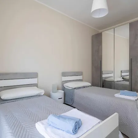 Apartment Leaf - 3*